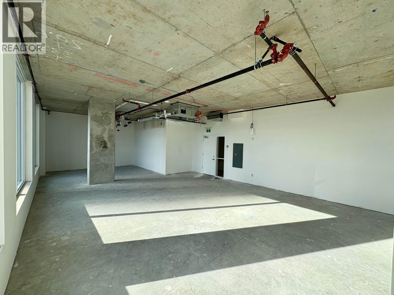 Photo of 605 2992 GLEN DRIVE 3