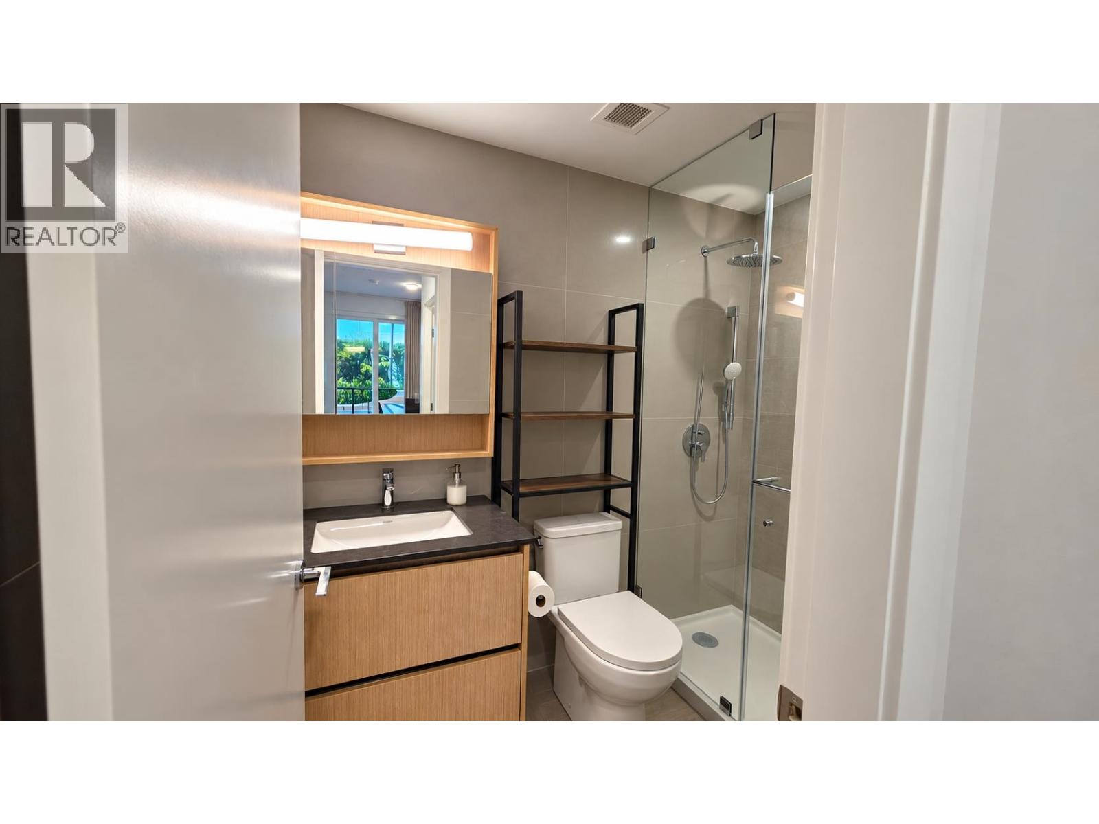 Photo of 301 7977 LANSDOWNE ROAD 11