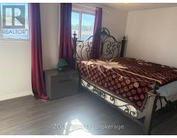 147 Burns Circle, Barrie, ON L4N5J8 Photo 12