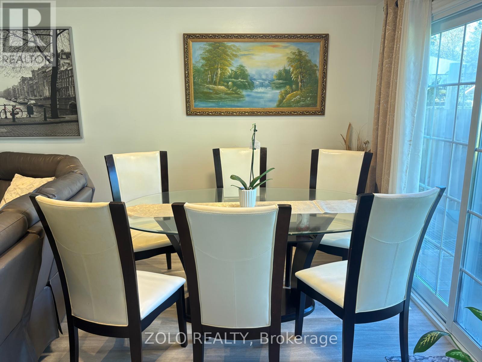 147 Burns Circle, Barrie, ON photo 6