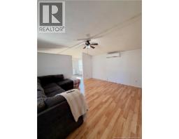71 Travis Street, photo 2