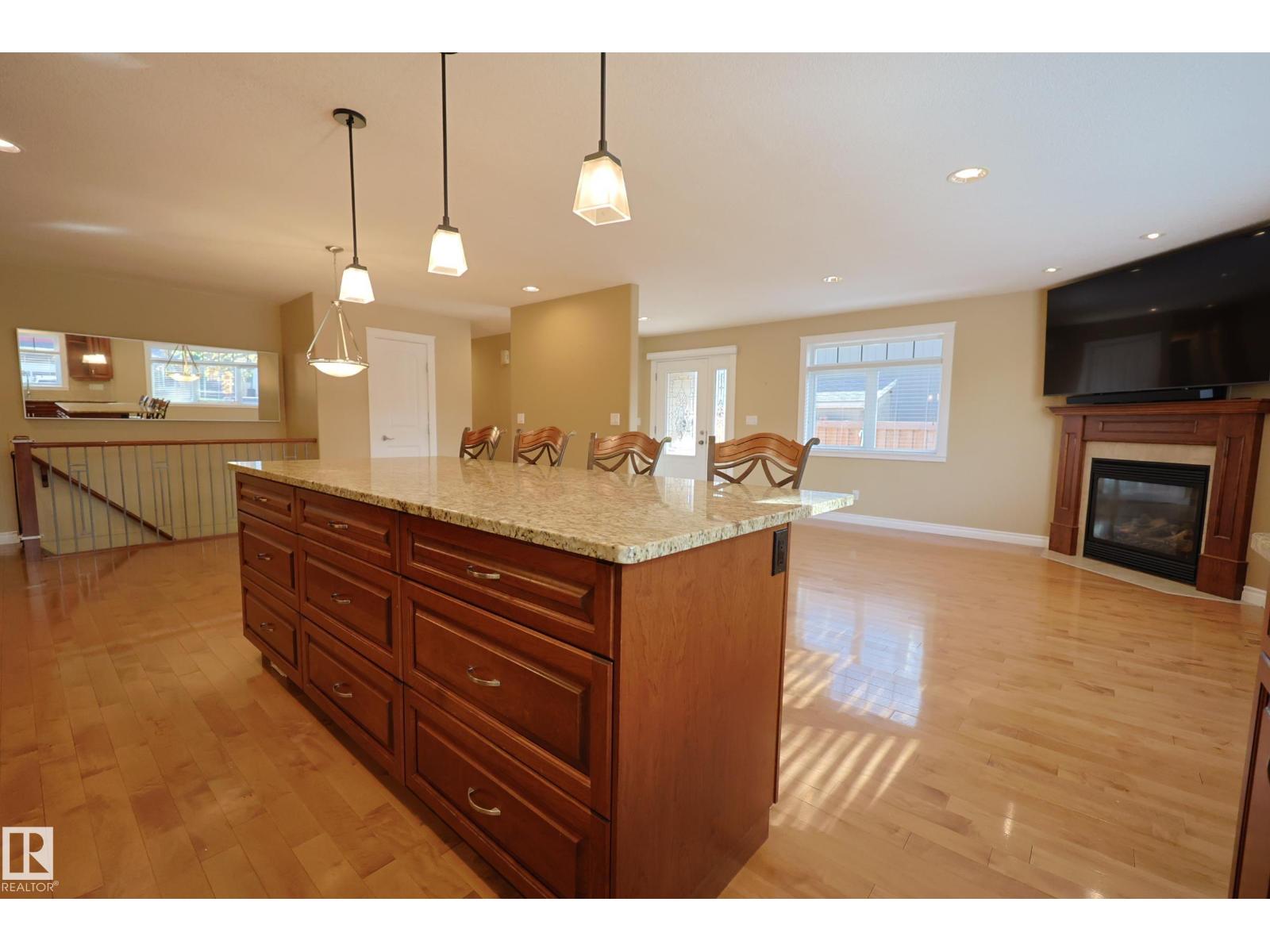 53 BUTTERFIELD CR, photo 21 of 69