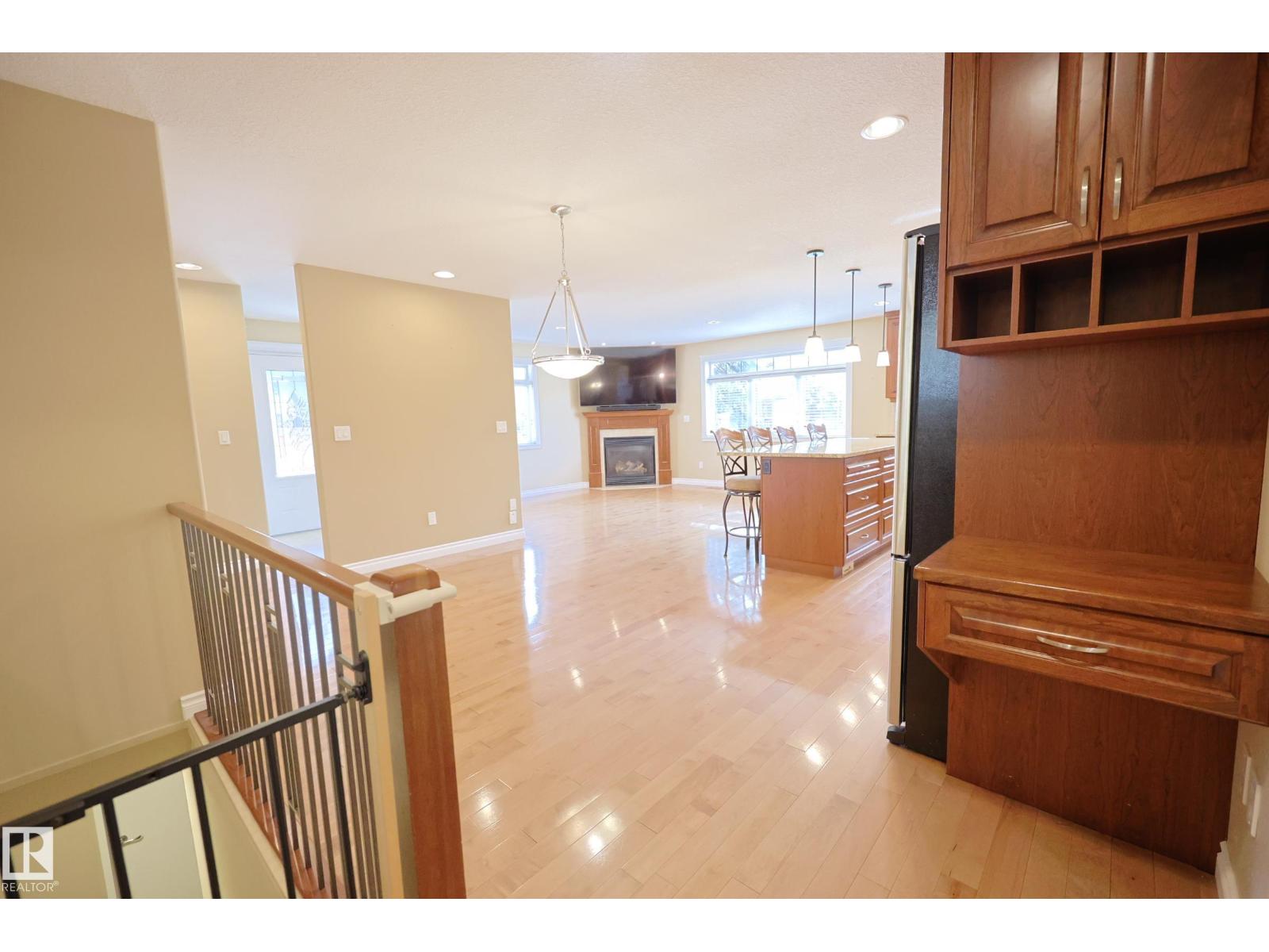 53 BUTTERFIELD CR, photo 31 of 69