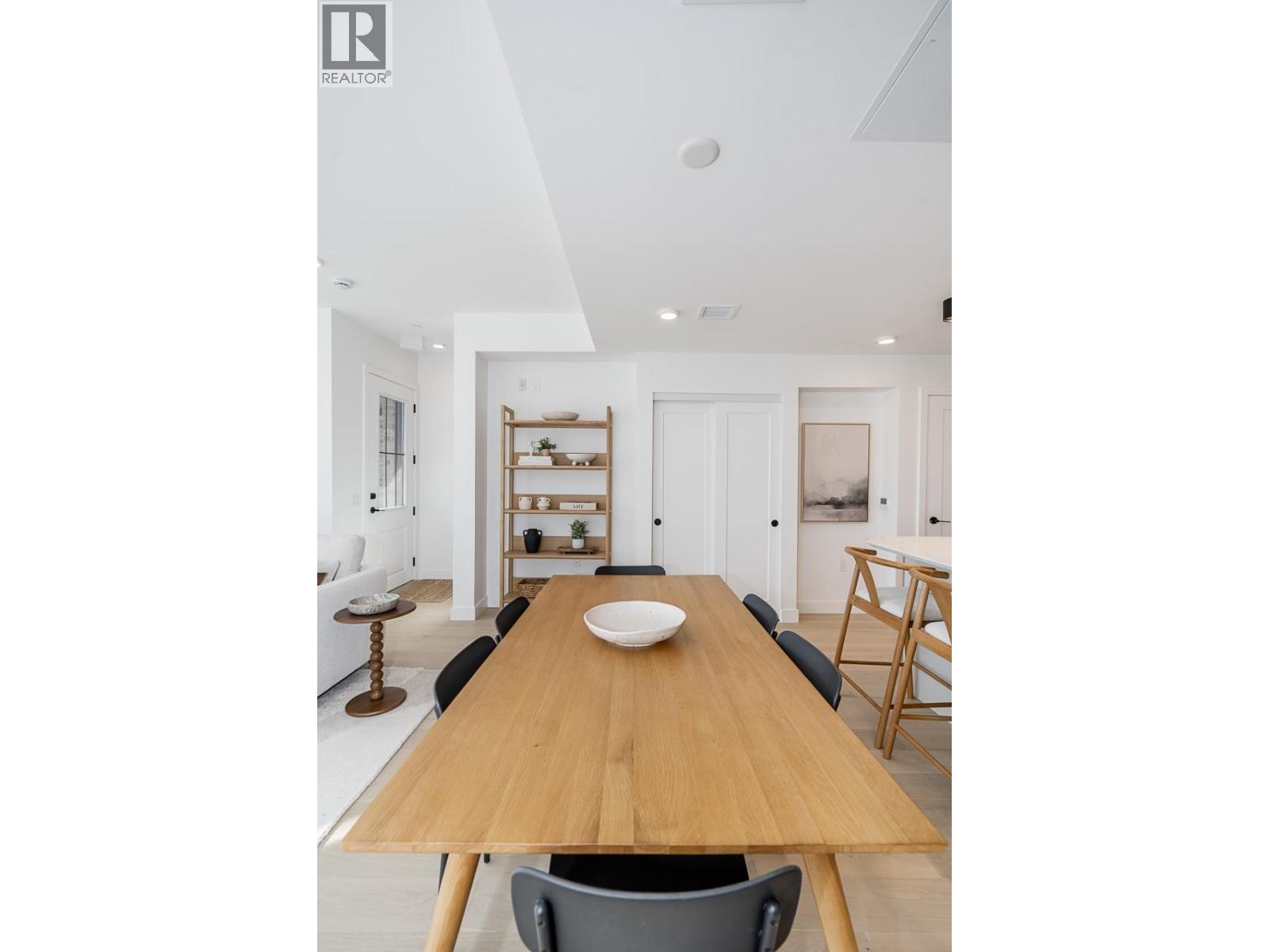 Photo of 101 157 W KING EDWARD AVENUE 13