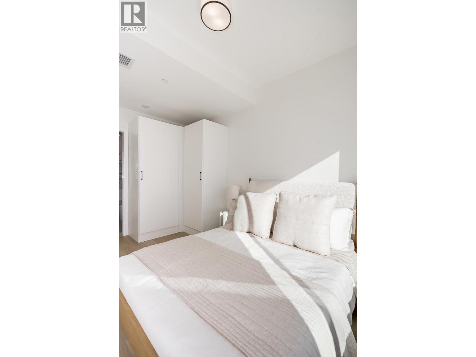 Photo of 101 157 W KING EDWARD AVENUE 28