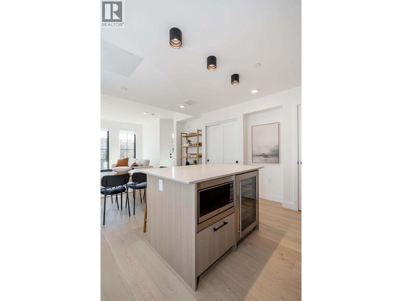 Photo of 101 157 W KING EDWARD AVENUE 23