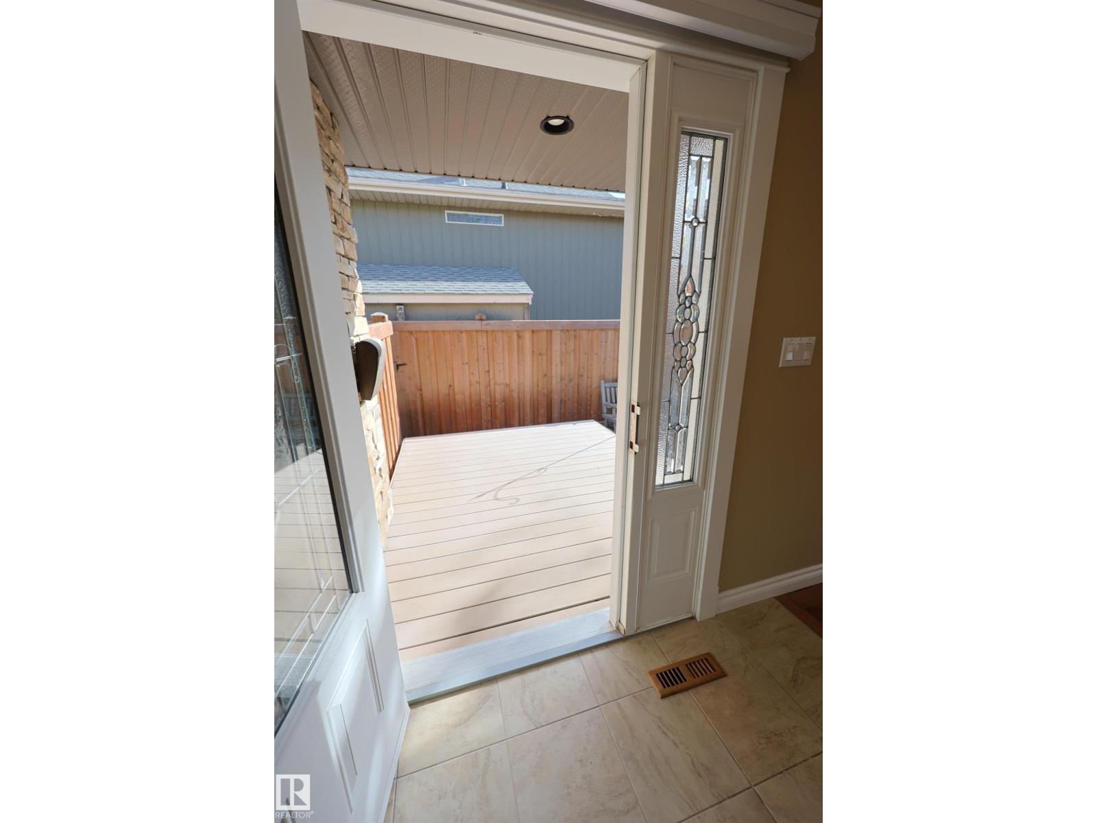 53 BUTTERFIELD CR, photo 9 of 69