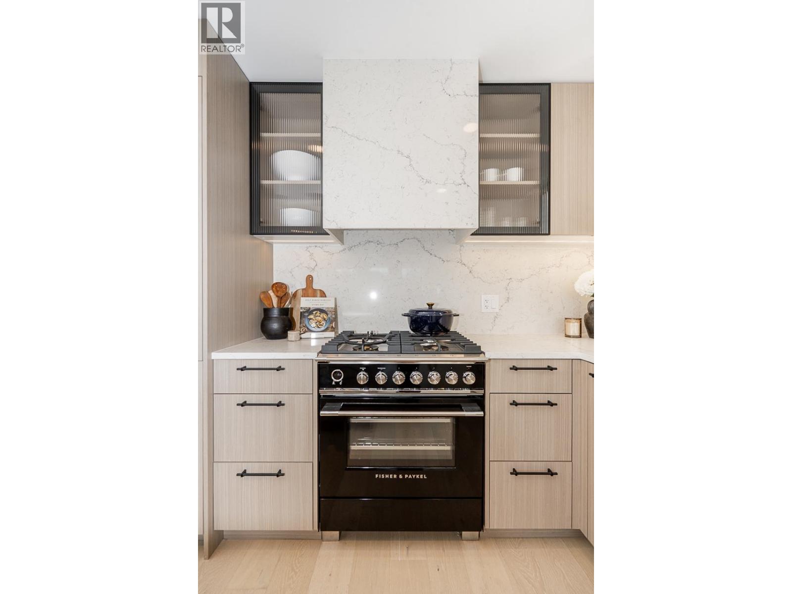 Photo of 101 157 W KING EDWARD AVENUE 21