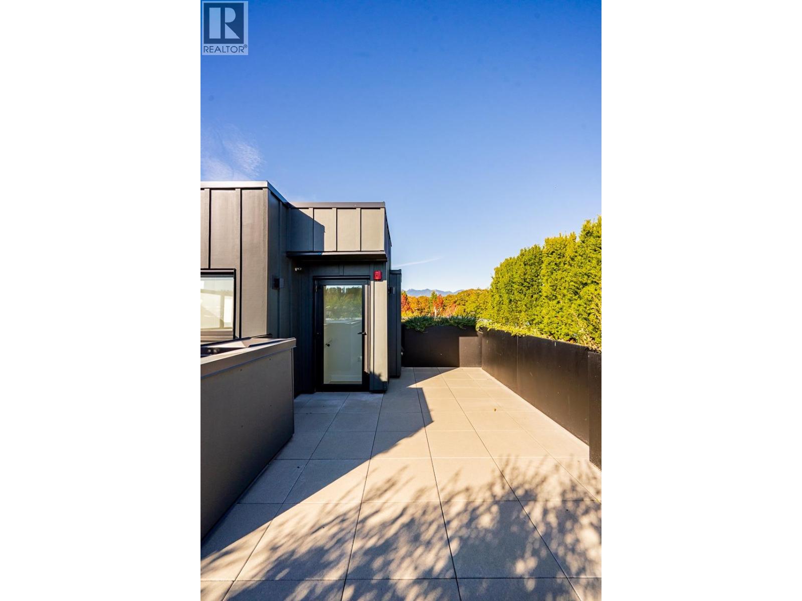 Photo of 101 157 W KING EDWARD AVENUE 37