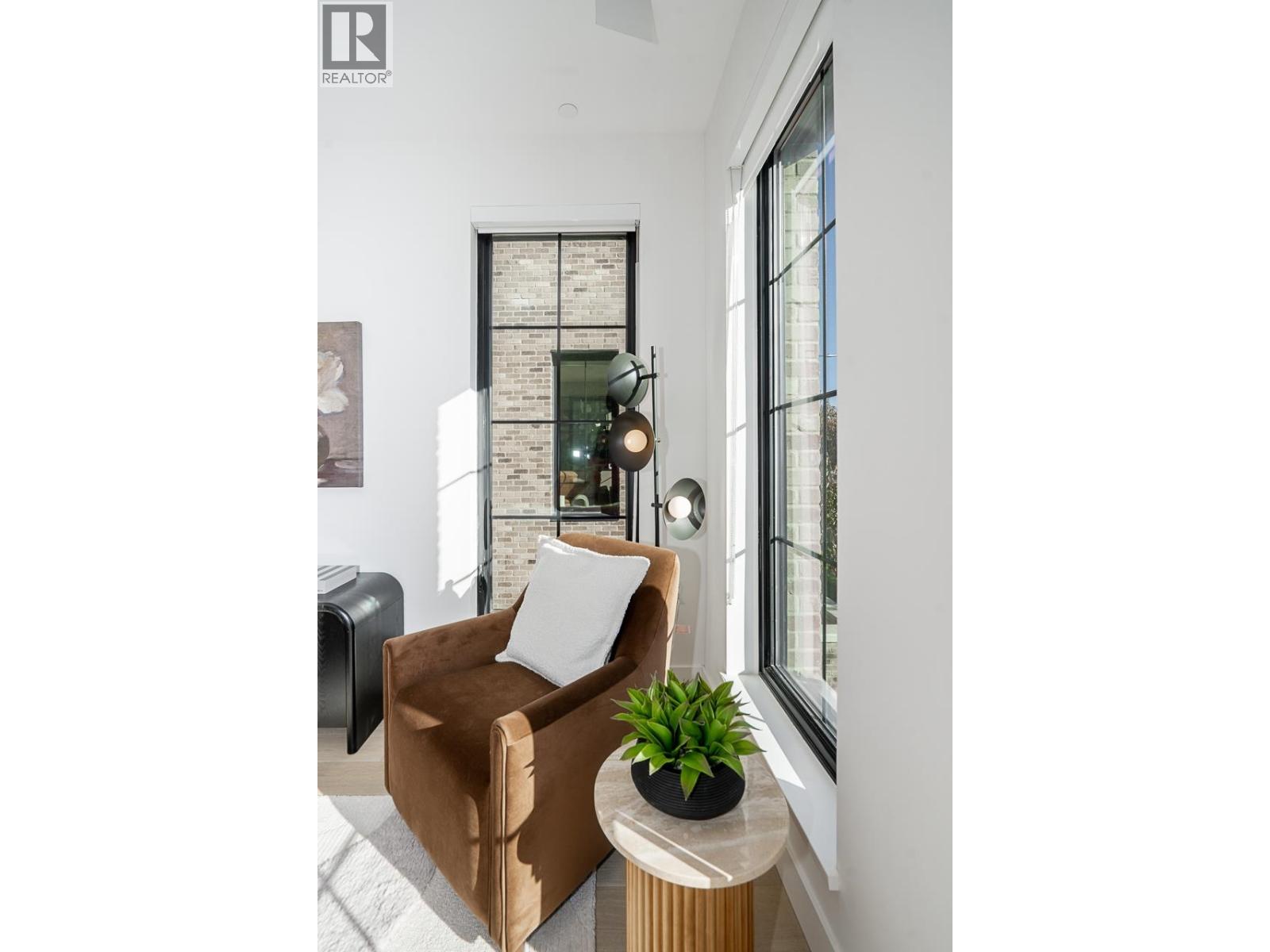 Photo of 101 157 W KING EDWARD AVENUE 7