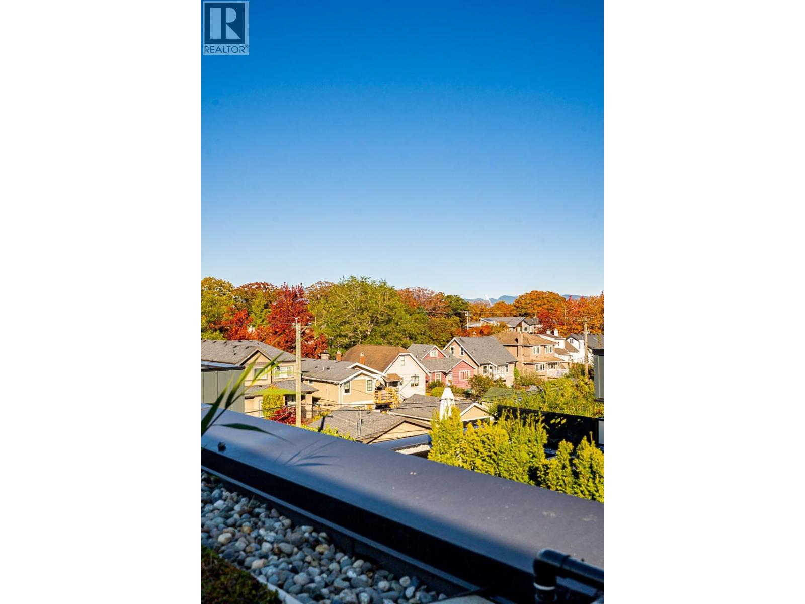 Photo of 101 157 W KING EDWARD AVENUE 39