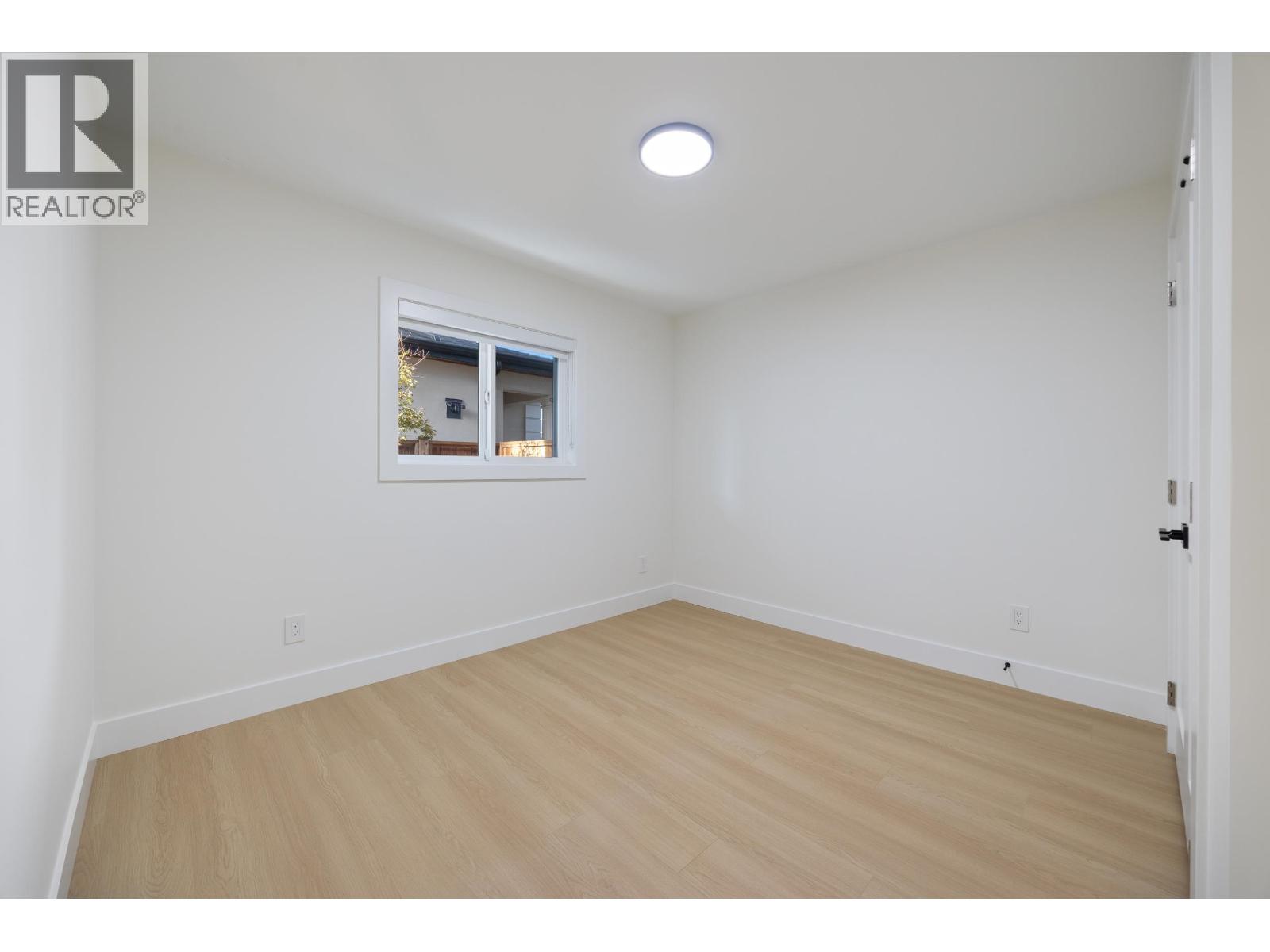 Photo of 2 7497 HOLLY STREET 35