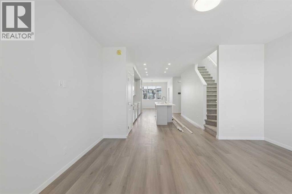 170 Aquila Grove NW photo 5