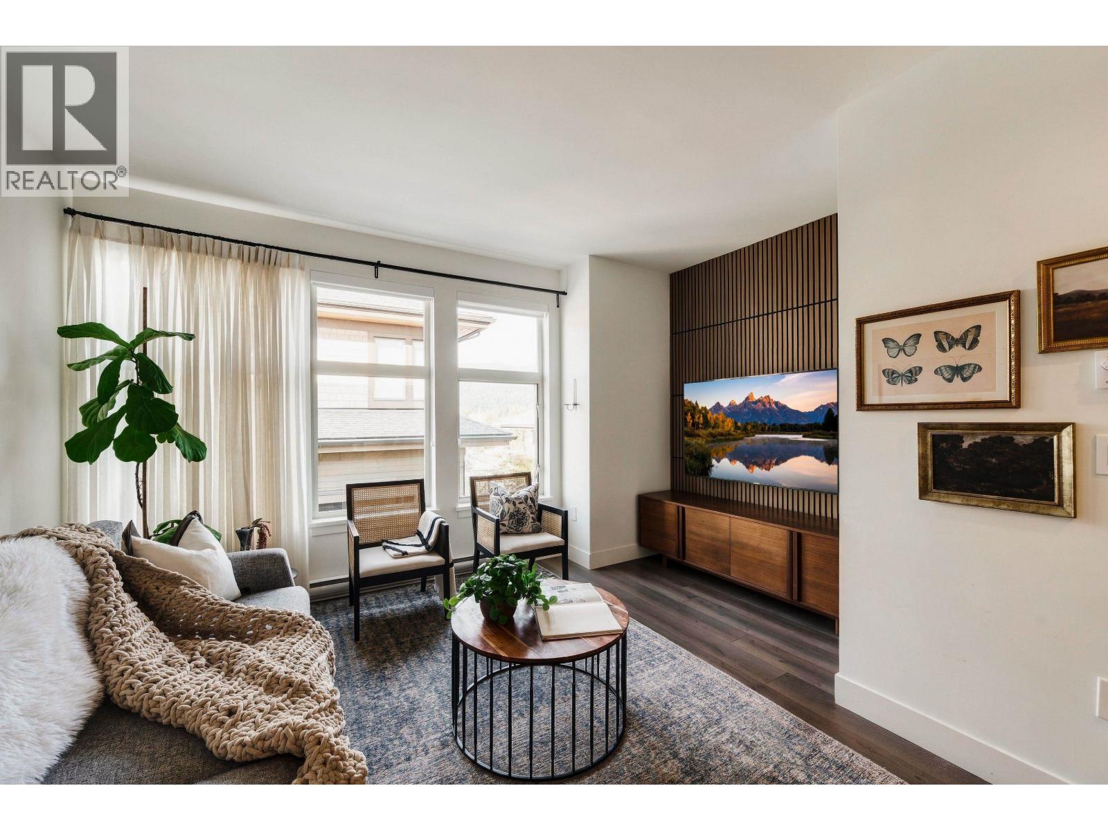 Photo of 2306 ST. ANDREWS STREET 11