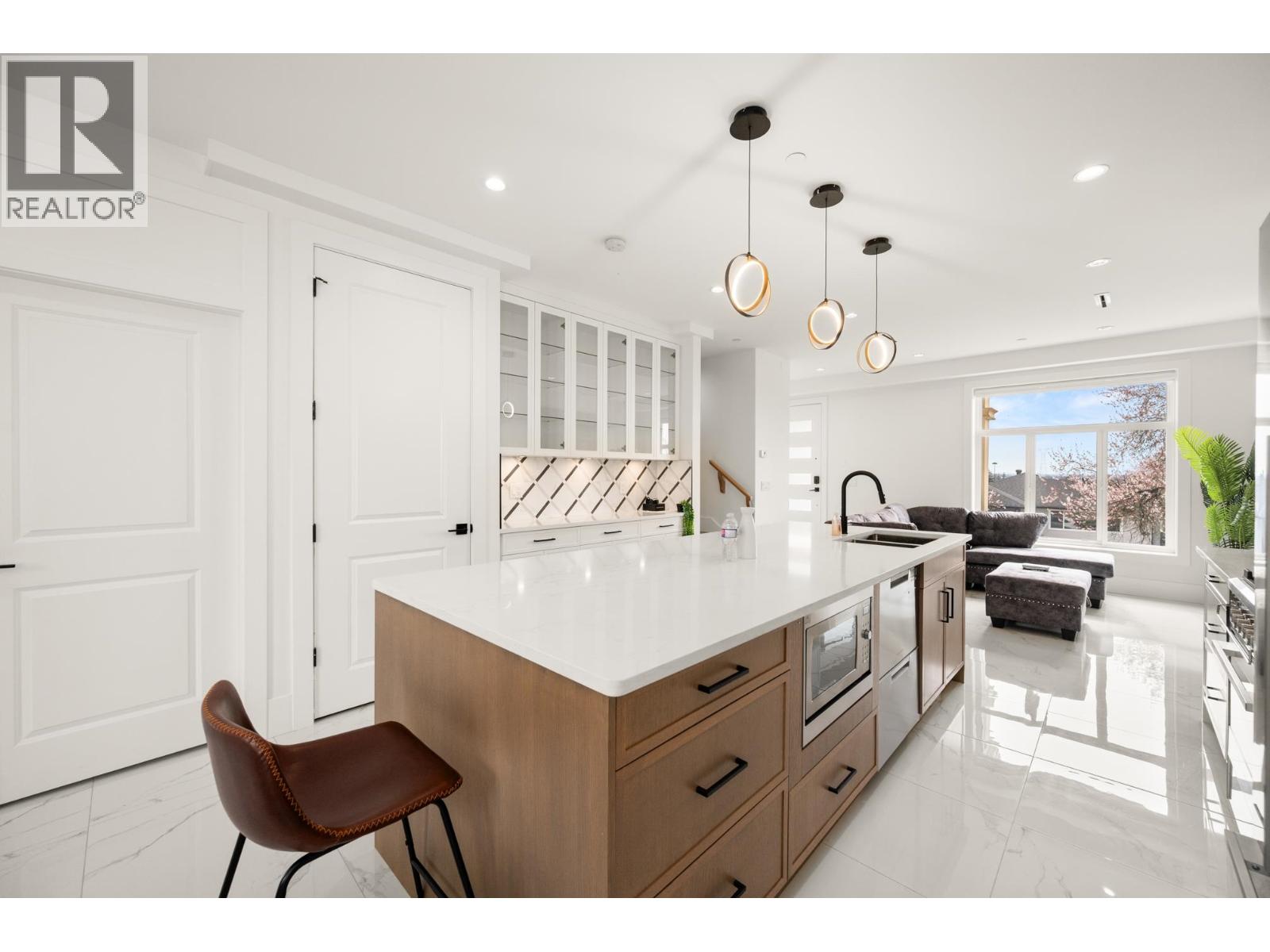 Photo of 1369 E 63RD AVENUE 10