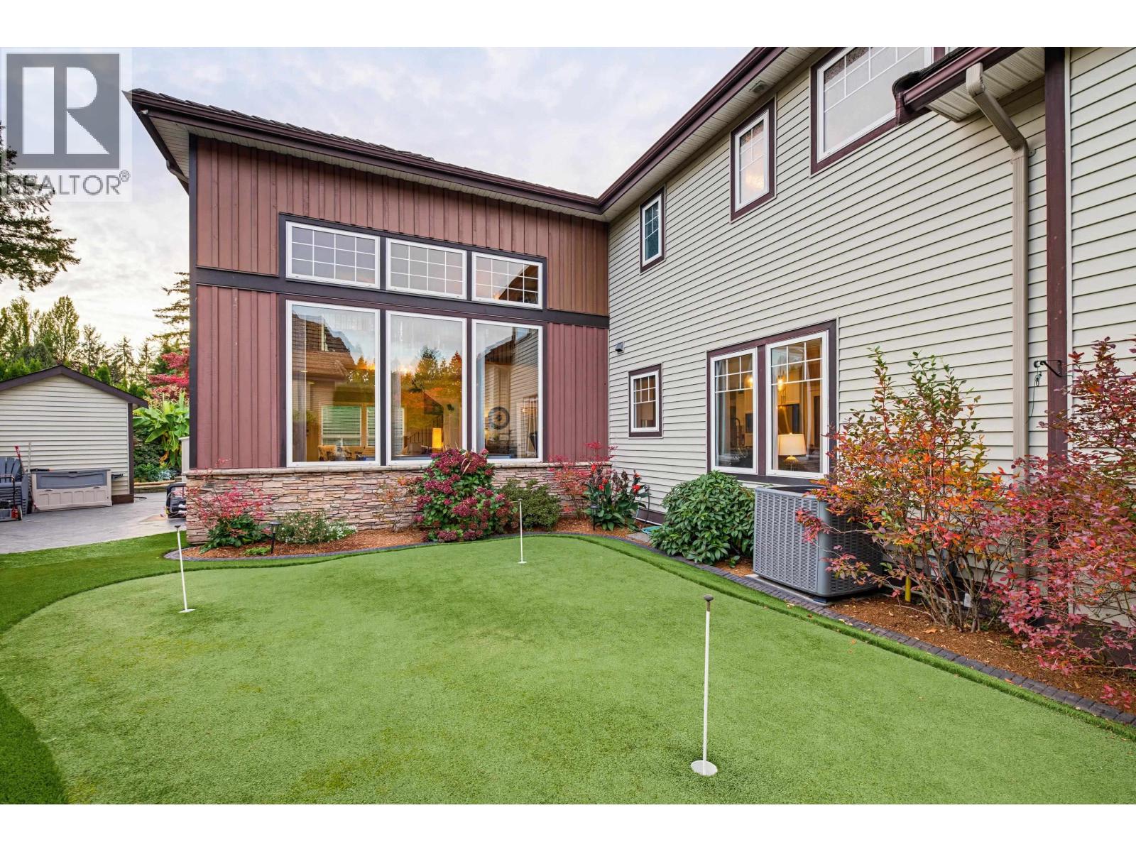Photo of 12467 202A STREET 37