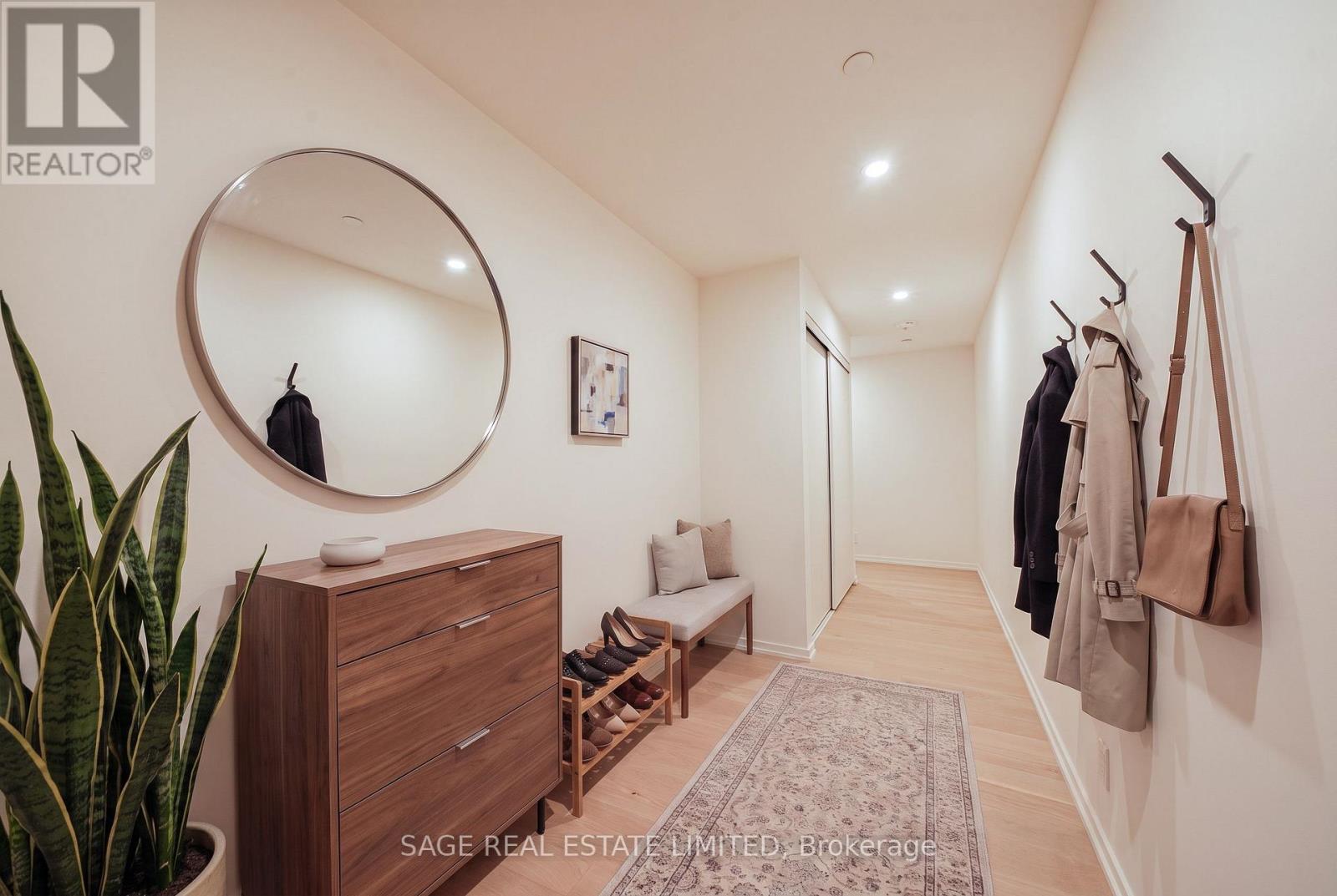 511- 109 Erskine Avenue, Toronto, ON photo 5