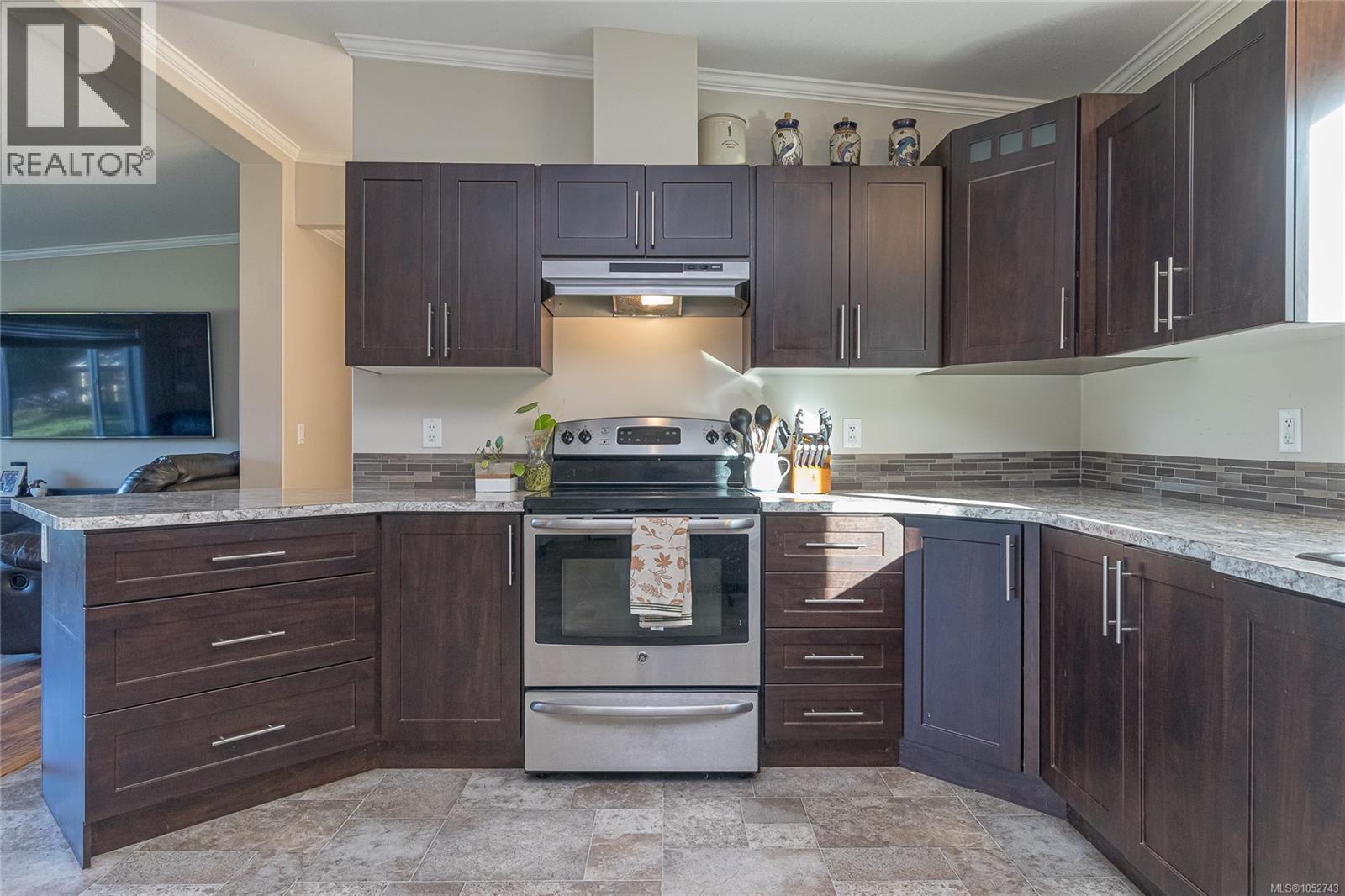 8258 Trans Canada Hwy, Westholme - Image 1