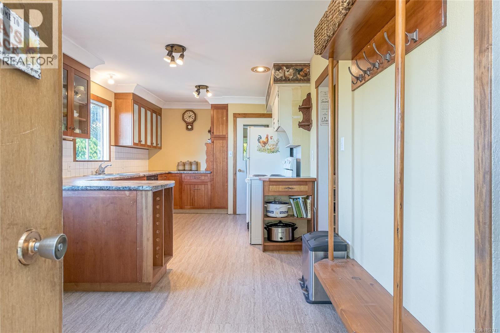 8258 Trans Canada Hwy, Westholme - Image 1