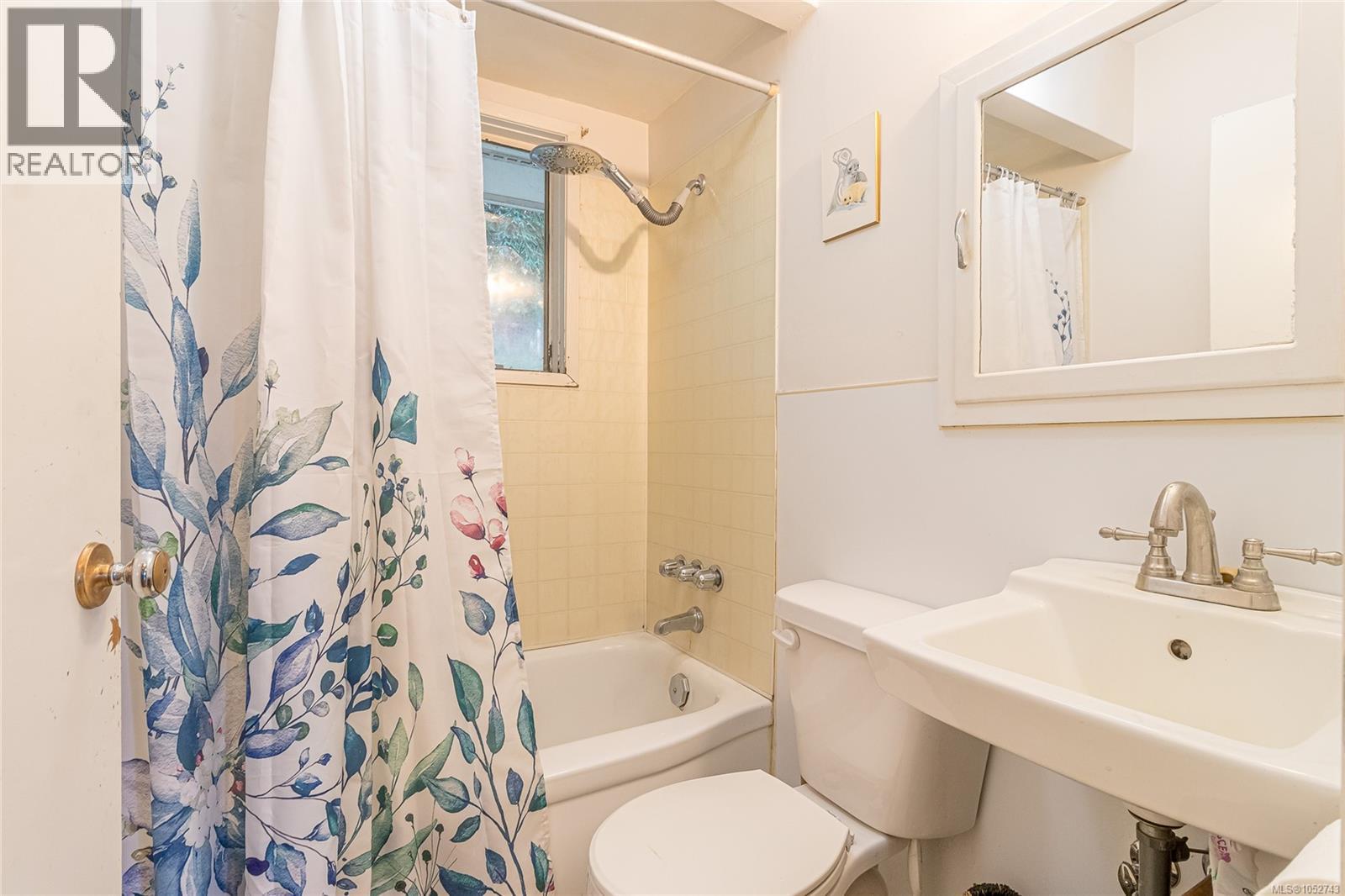 8258 Trans Canada Hwy, Westholme - Image 1