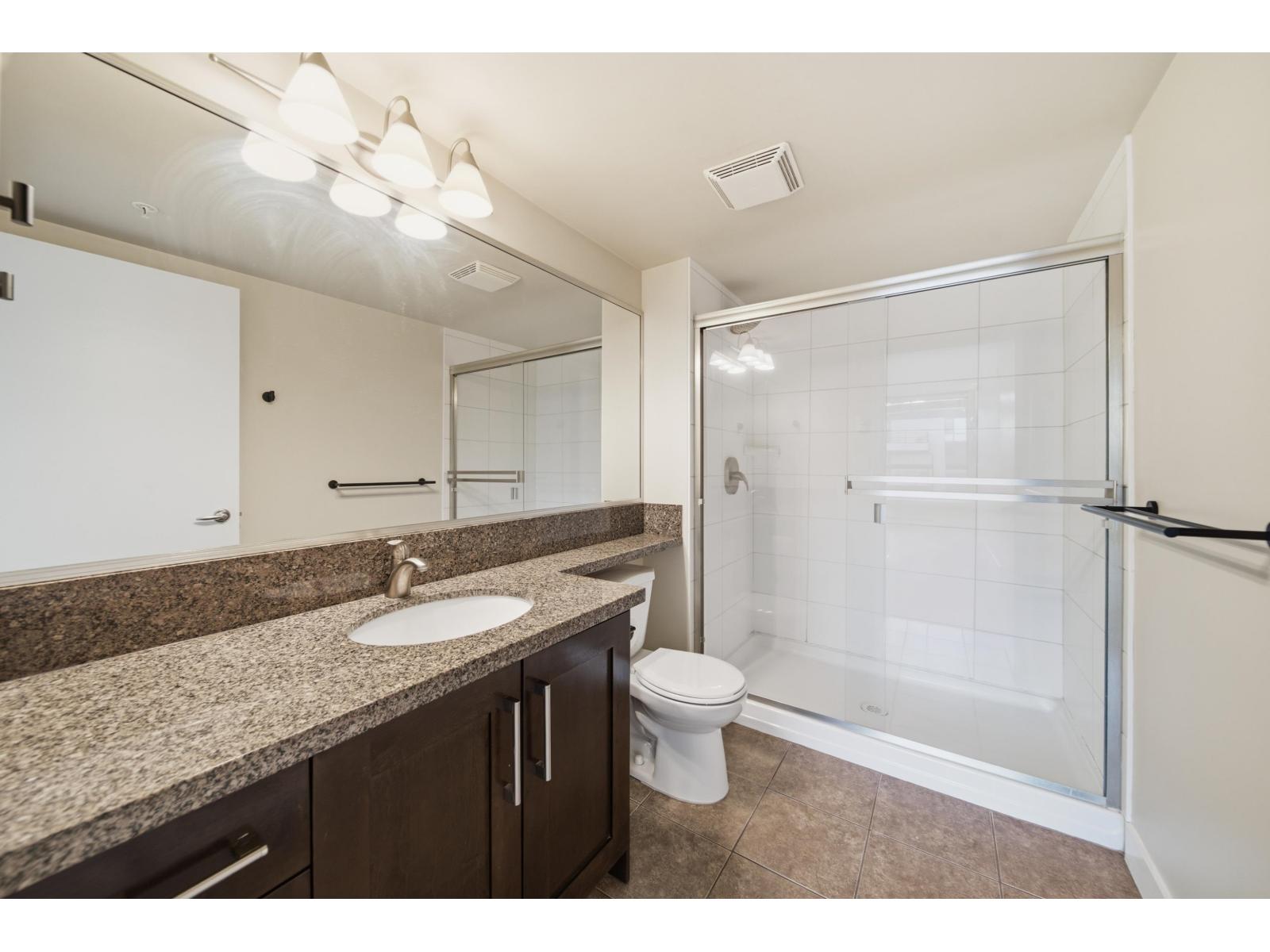 Photo of 303 15777 MARINE DRIVE 19
