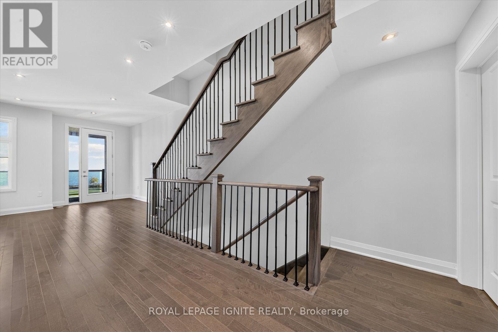559 Port Darlington Road, Clarington, ON photo 11