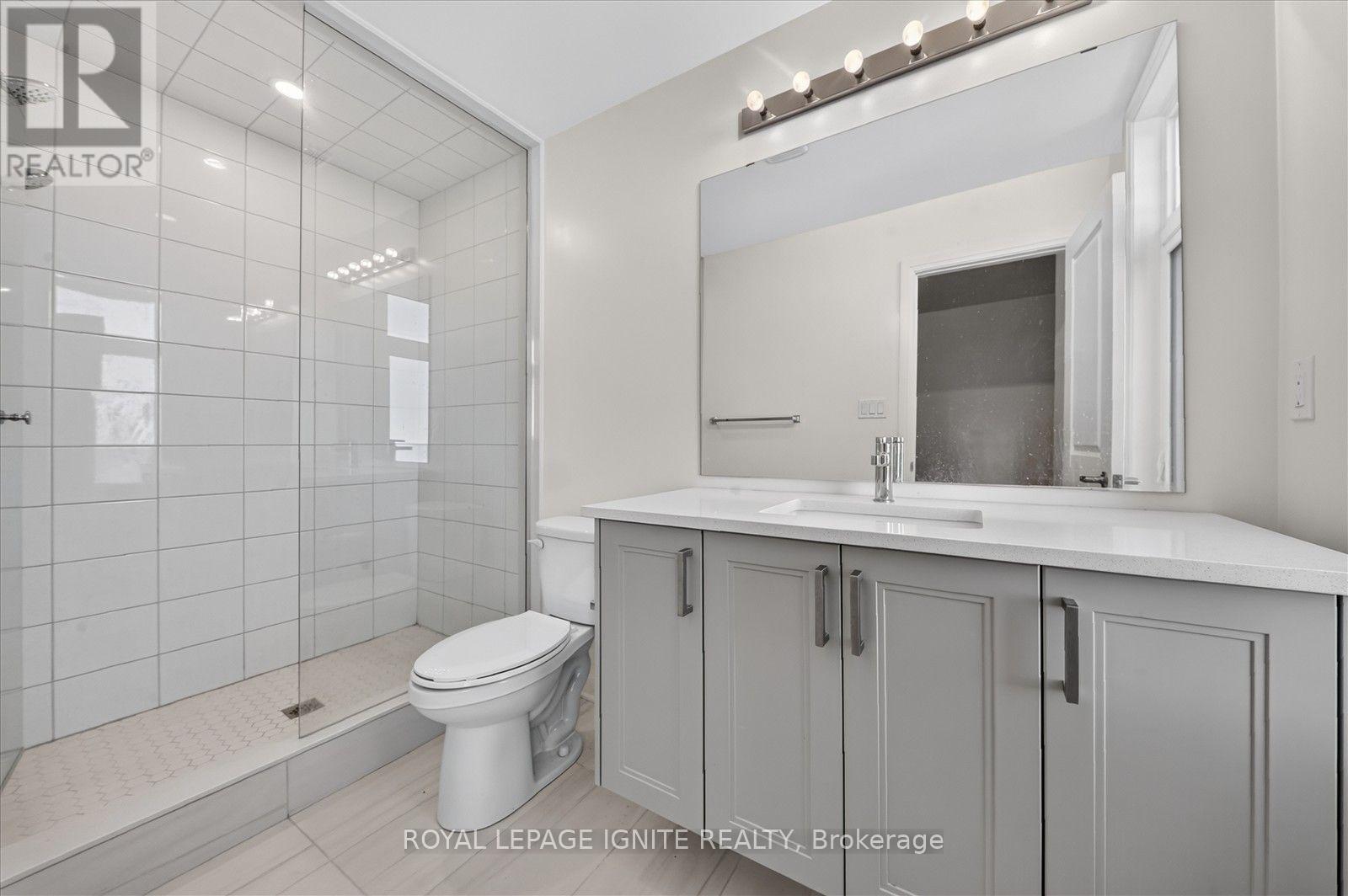 559 Port Darlington Road, Clarington, ON photo 34