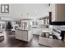 4pc Bathroom - 28 Newlands Avenue, Red Deer, AB T4P1Z9 Photo 8