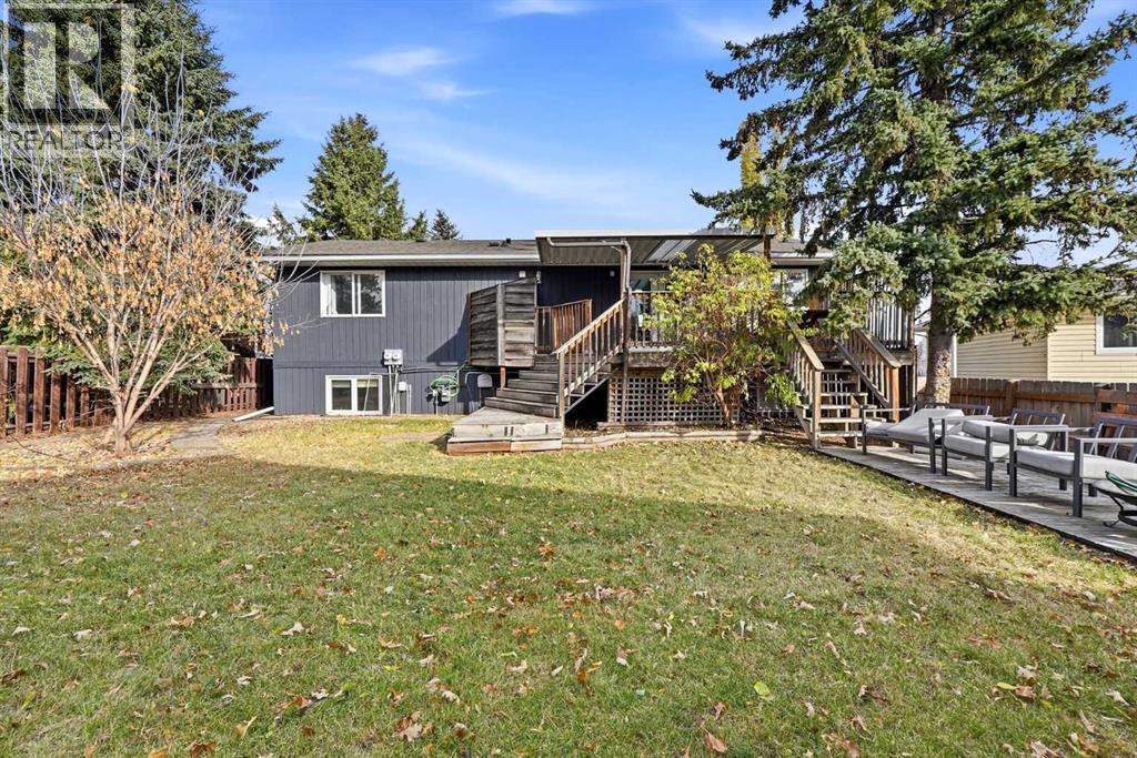 28 Newlands Avenue, Red Deer — photo 29