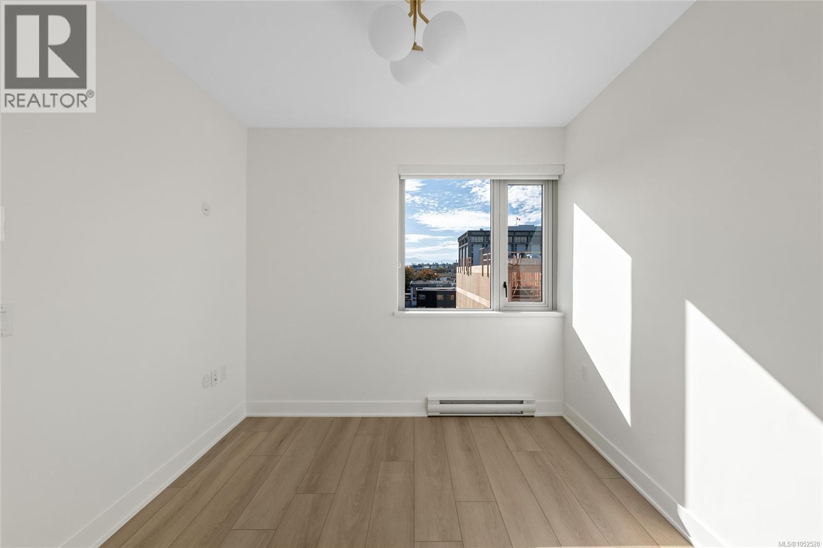 608 838 Broughton Street, Victoria