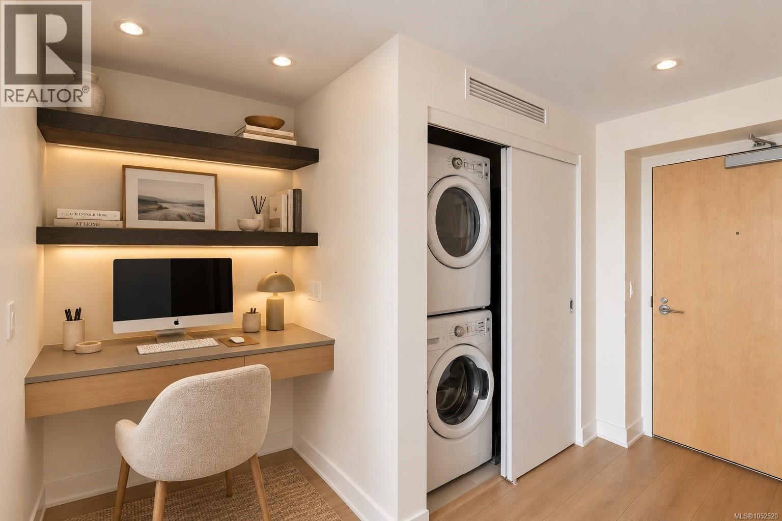 608 838 Broughton Street, Victoria