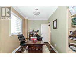 Library - 139 Haymer Drive, Vaughan, ON L6A2P4 Photo 6
