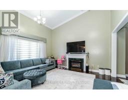 Bedroom 3 - 139 Haymer Drive, Vaughan, ON L6A2P4 Photo 9