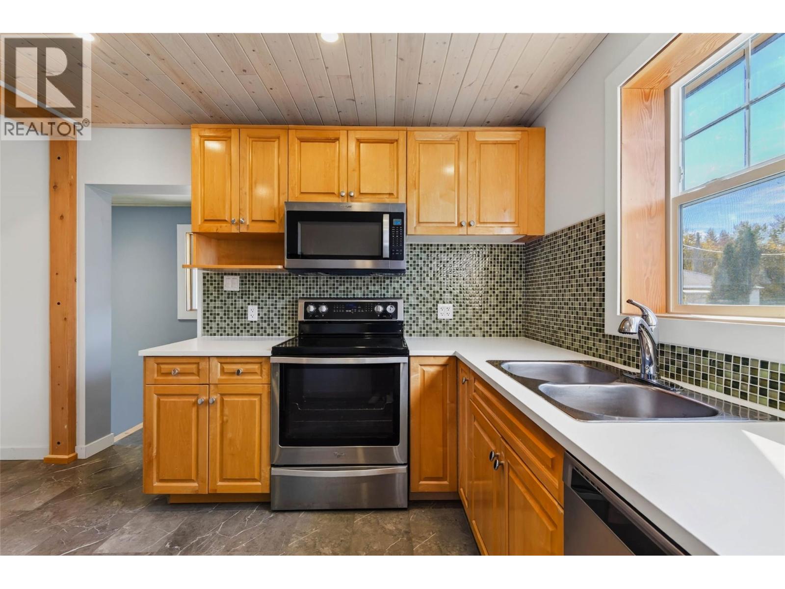 515 Sayward Avenue - 9