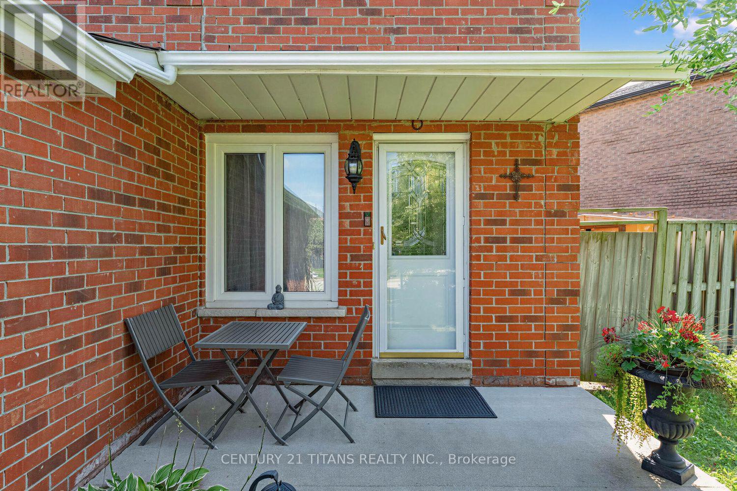 3489 Beau Rivage Crescent, Mississauga, ON photo 3