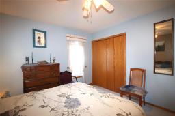 13 Laycock Drive, Carman, MB R0G0J0 Photo 14