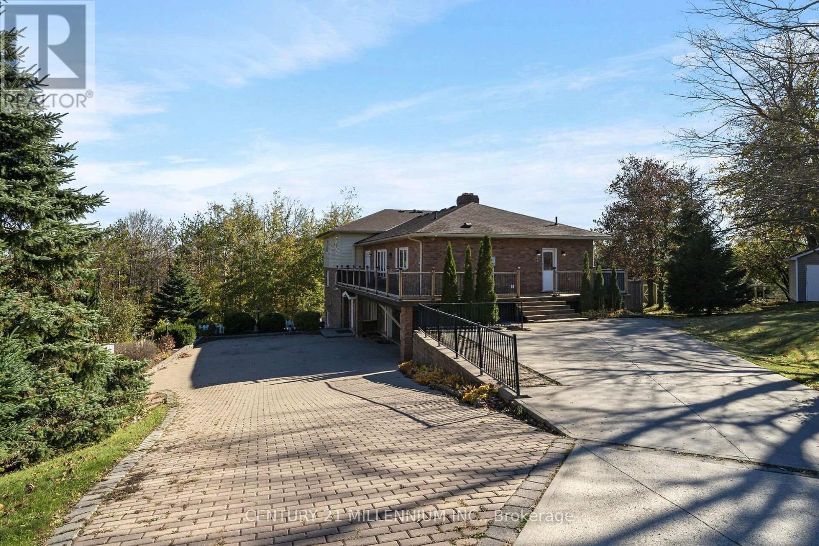 6 Kerry Court, Erin, ON photo 3