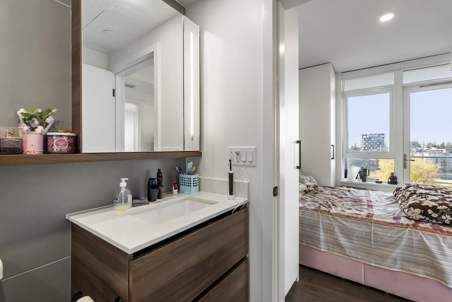Photo of 1002 10448 UNIVERSITY DRIVE 12