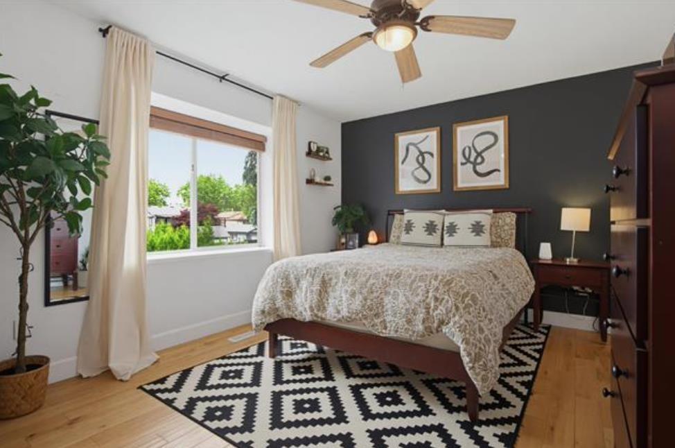 Photo of 6079 173A STREET 12