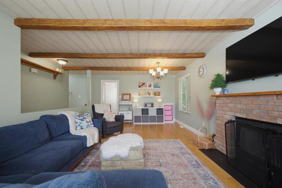 Photo of 6079 173A STREET 5