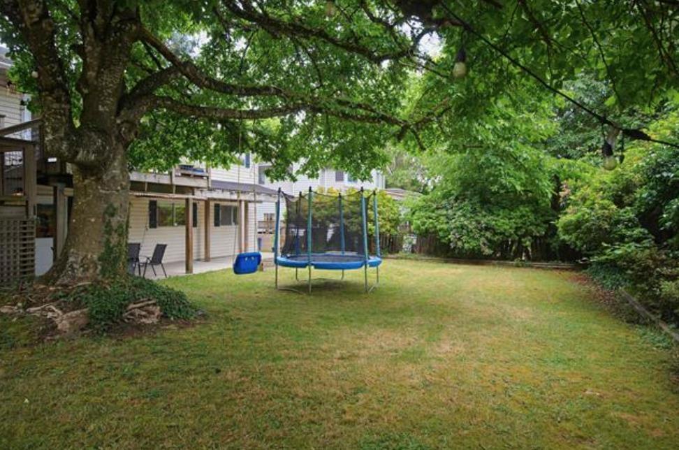 Photo of 6079 173A STREET 33