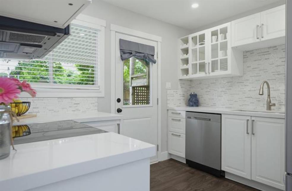 Photo of 6079 173A STREET 21