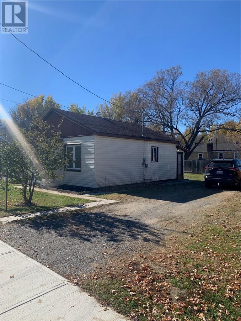 545 MEAD Boulevard, Espanola — photo 3