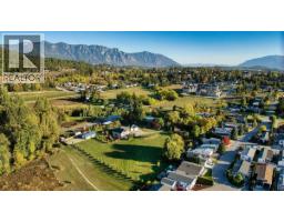 830 Devon Street, Creston, BC V0B1G6 Photo 11