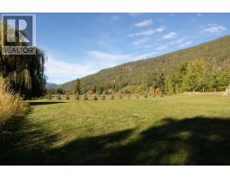 830 Devon Street, Creston, BC V0B1G6 Photo 19
