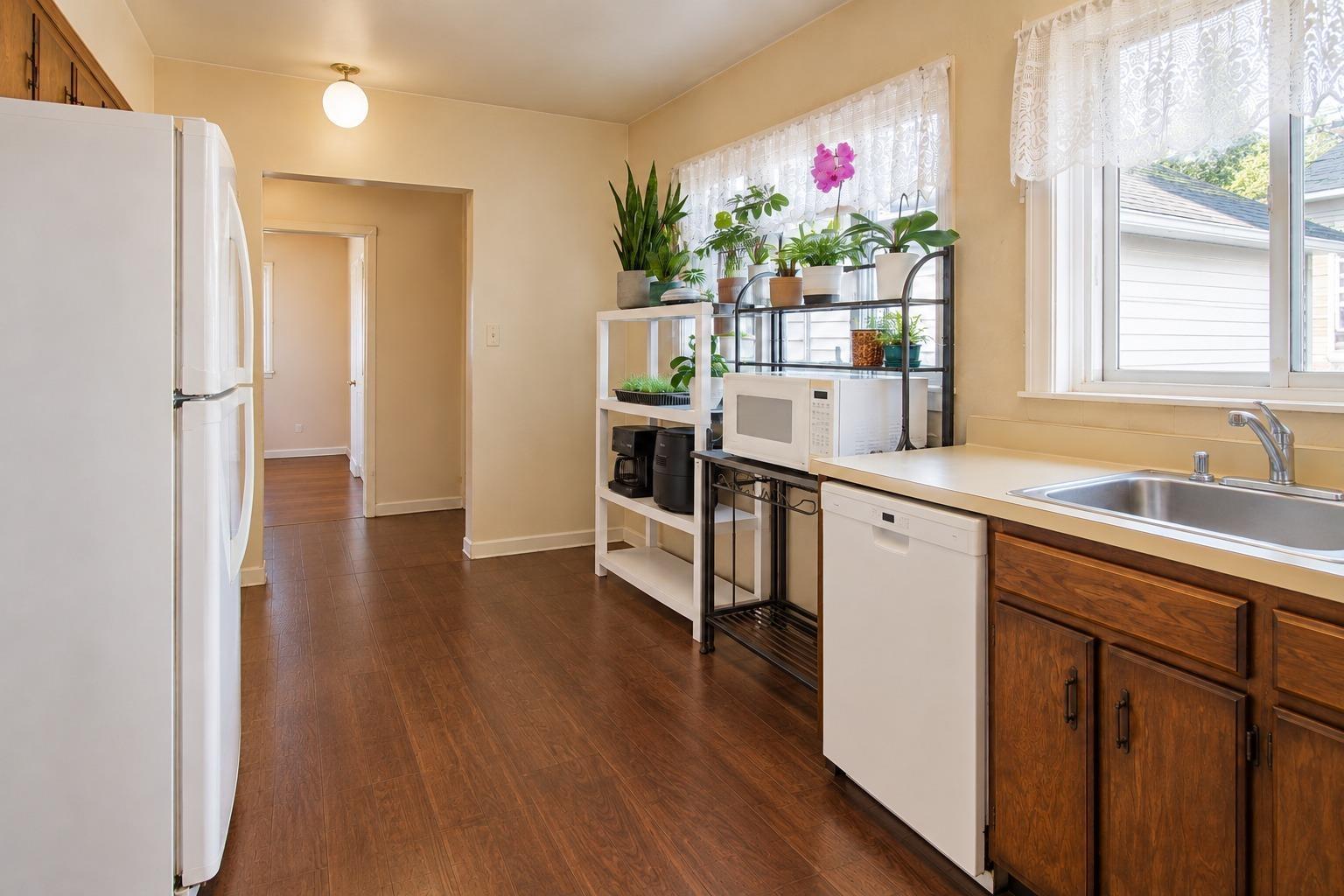 Photo of 4009 204B STREET 3