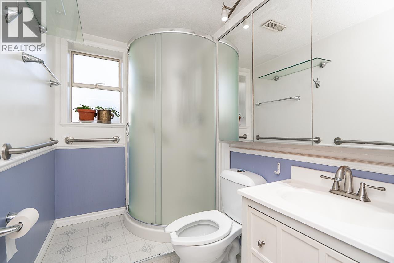 Photo of 6760 LAKEVIEW AVENUE 27