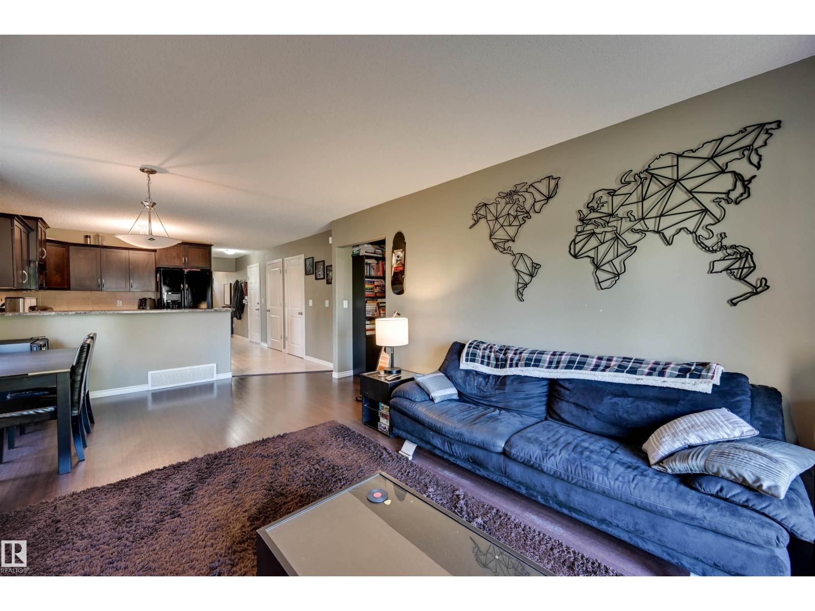 #49 – 10 Woodcrest Lane, Westpark — photo 15 of 30: Property photo
