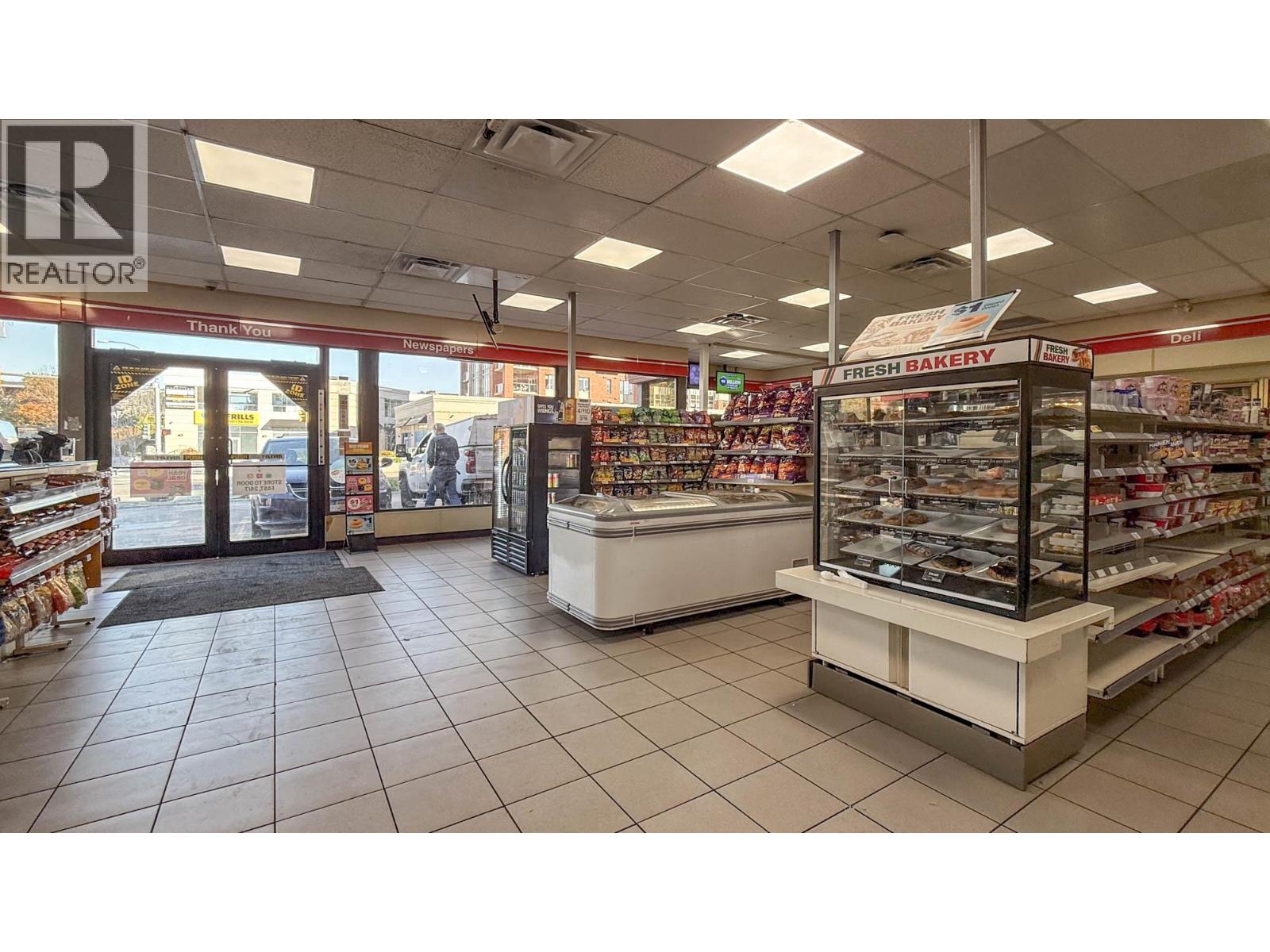  1115 Bernard Avenue, Kelowna