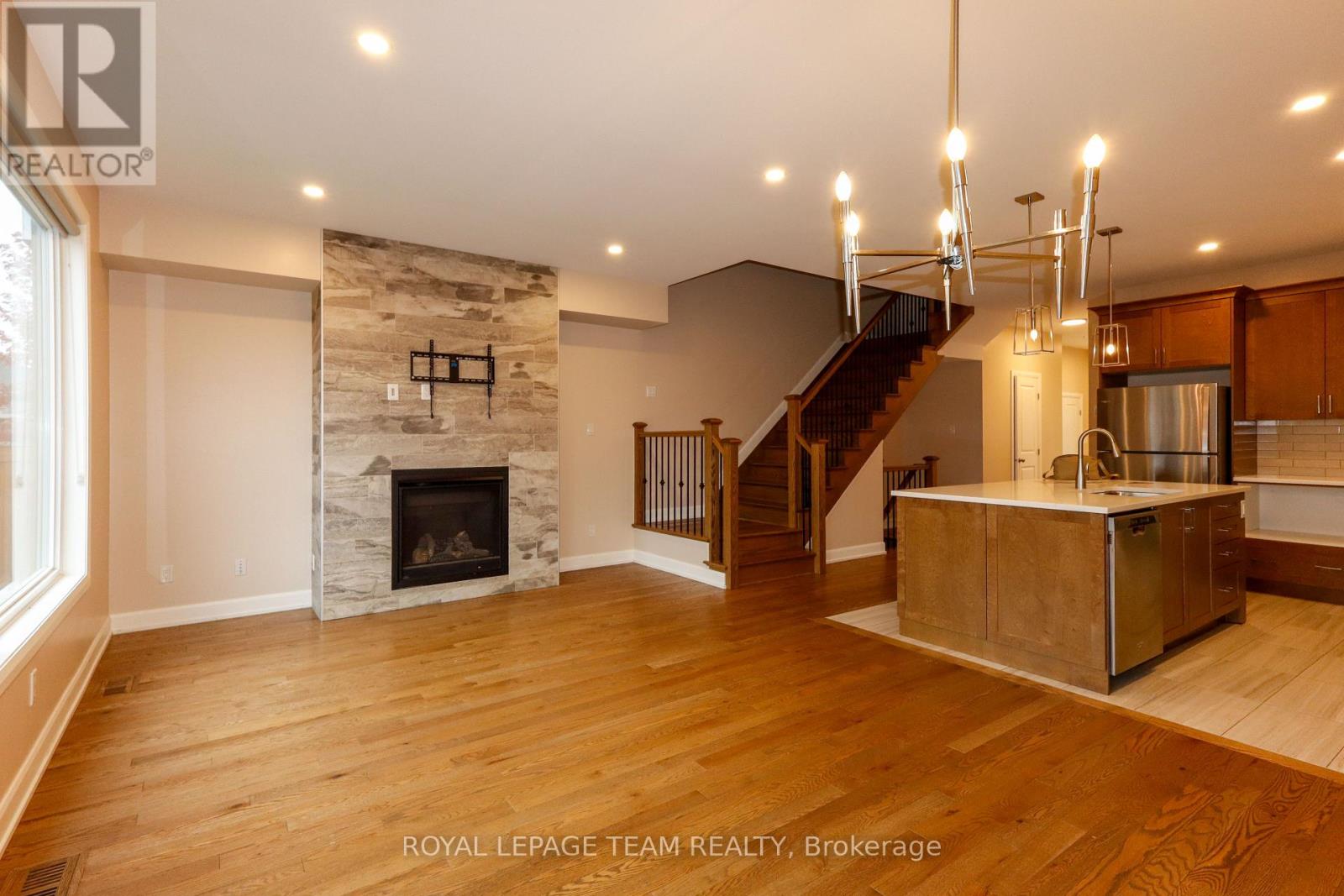 3 Bed, 3 Bath House for Rent in Carleton Place – 32 BERRYMAN STREET, Carleton Place – MLS# X14104240 - Image 21